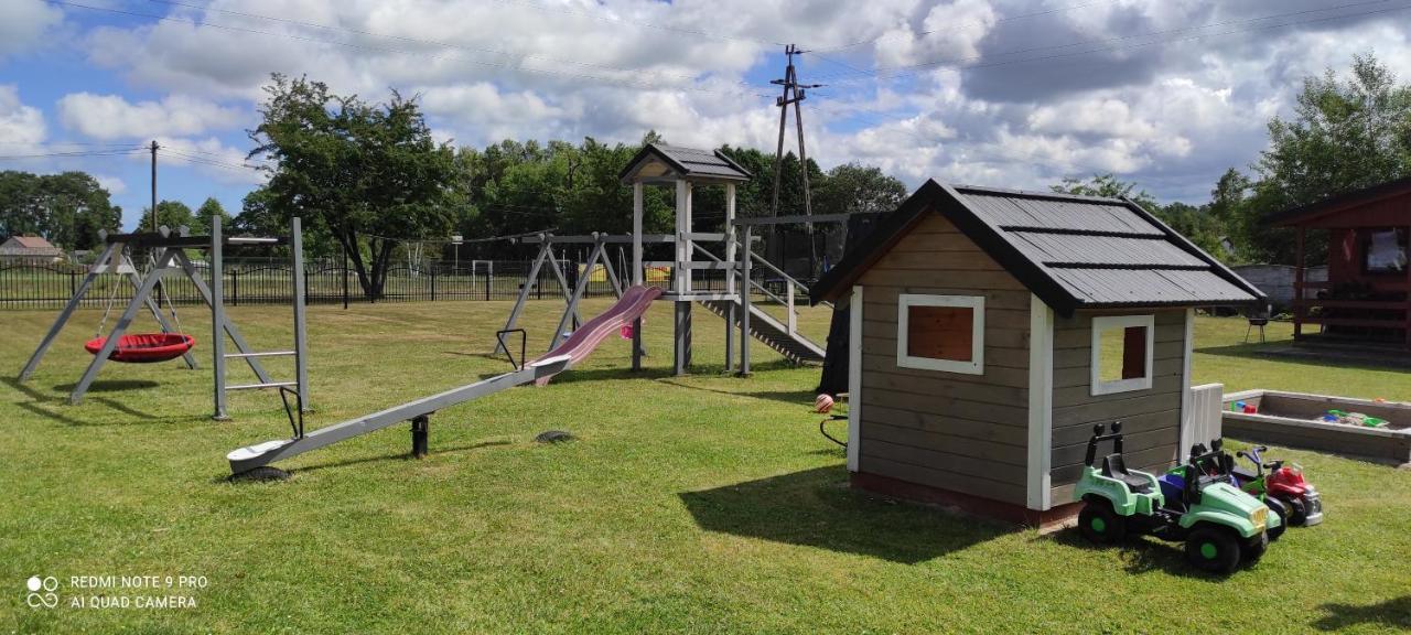Domki Letniskowe "Dorcia" Łeba Exteriör bild